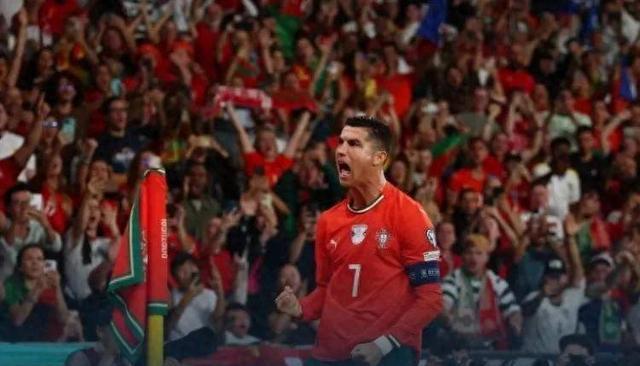 刚开场, 英格兰出线